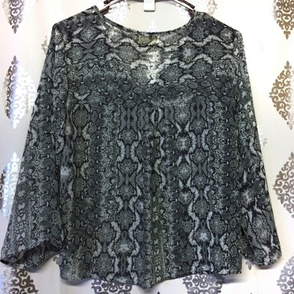 Kirious Sheer Chiffon Python Print Top Size Medium - Picture 2 of 6